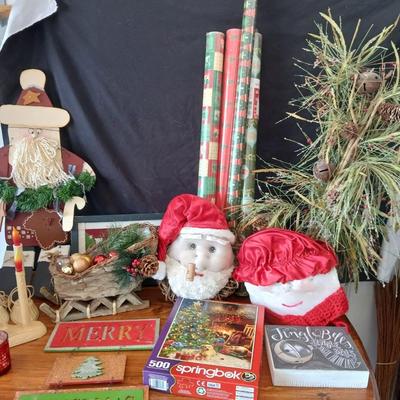 Christmas Cheer Décor & Gift Wrap Collection