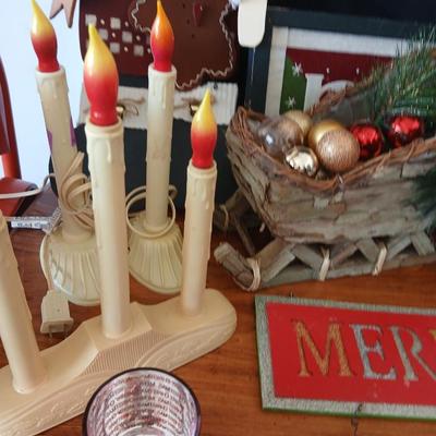 Christmas Cheer Décor & Gift Wrap Collection