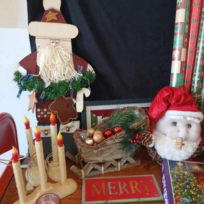 Christmas Cheer Décor & Gift Wrap Collection