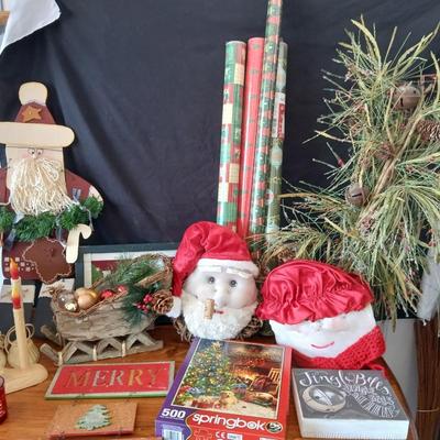 Christmas Cheer Décor & Gift Wrap Collection