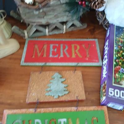 Christmas Cheer Décor & Gift Wrap Collection