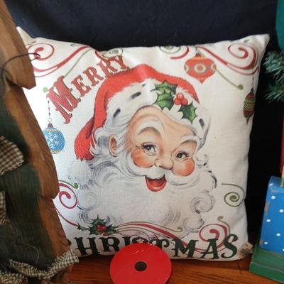 Rustic Christmas Tree Décor, throw pillows and more