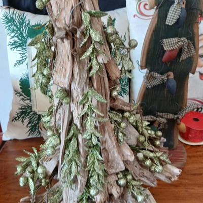 Rustic Christmas Tree Décor, throw pillows and more