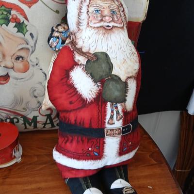 Rustic Christmas Tree Décor, throw pillows and more