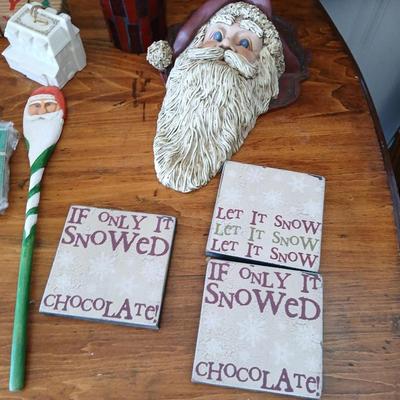 Merry Christmas Wall Art - with hooks & Décor Bundle