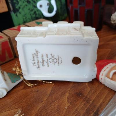 Merry Christmas Wall Art - with hooks & Décor Bundle