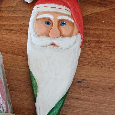 Merry Christmas Wall Art - with hooks & Décor Bundle