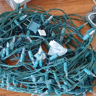 Merry Christmas Wall Art - with hooks & Décor Bundle