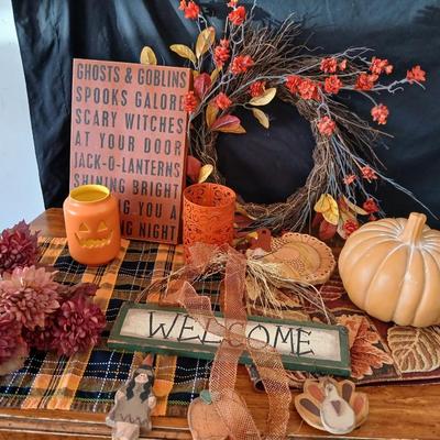Fall & Halloween Décor Assortment