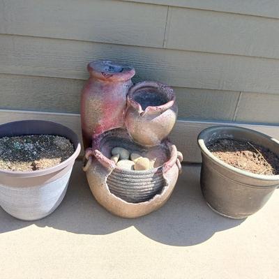 Outdoor Garden Planters & Tiered Water Feature Fountain