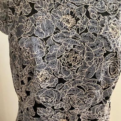 Beautiful Tadashi Shoji dress, size 16