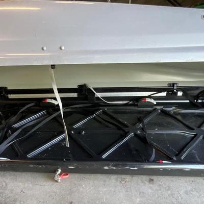 Thule Evolutions 100 roof box