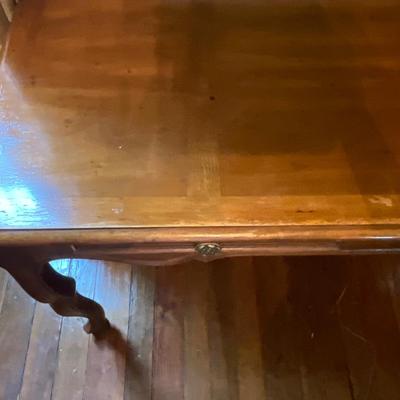 O1 Drexel Heritage Writing Desk
