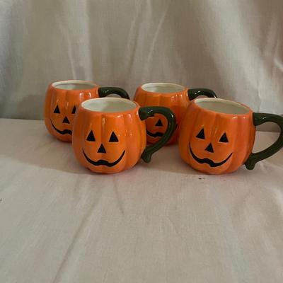 Halloween Dishes (K-MG)