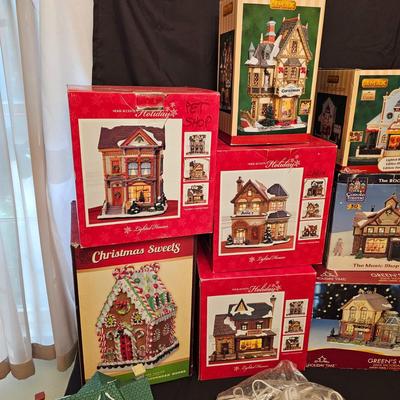 Ceramic Christmas Houses, Lights & More (GB2-JS)