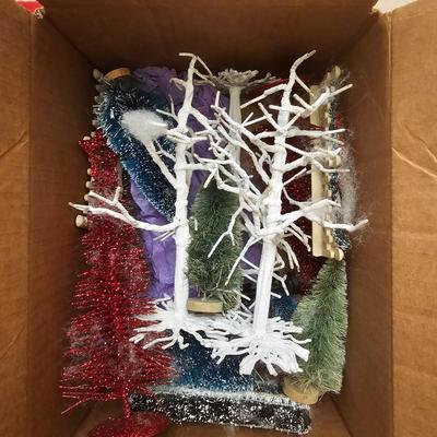 Ceramic Christmas Houses, Lights & More (GB2-JS)