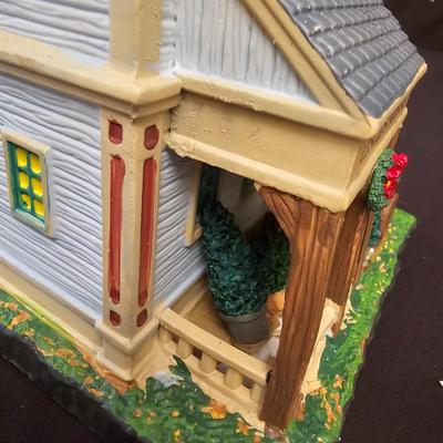 Ceramic Christmas Houses, Lights & More (GB2-JS)