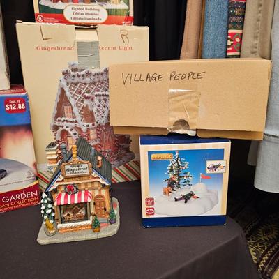 Ceramic Christmas Houses, Lights & More (GB2-JS)