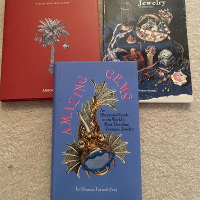 Jewelry guide books