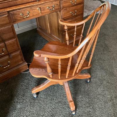 Chair on rollers to match roll top desk