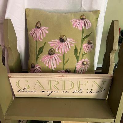 Garden Lovers - Bookcase, Books & Decor (C-RG)