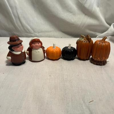 Ceramic Fall Decor & More (D-MG)
