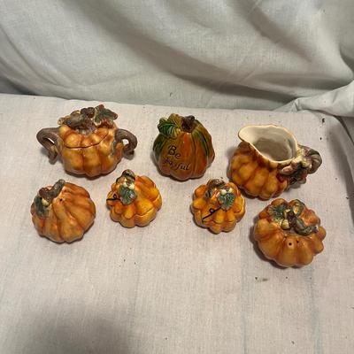 Ceramic Fall Decor & More (D-MG)