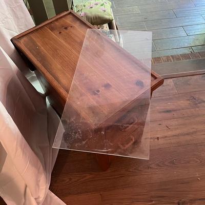 Pine End Table (LR-RG)
