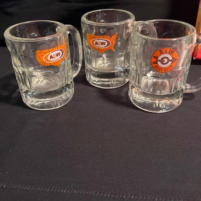 Coca Cola Collectibles & More (D-RG)