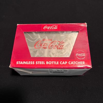 Coca Cola Collectibles & More (D-RG)