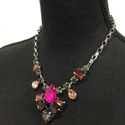 Beautiful statement, necklace, silver toned