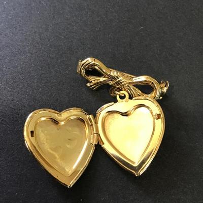 Cute gold tone vintage locket, heart pin / brooch