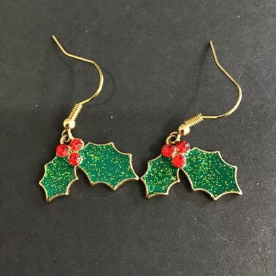 Cute Christmas theme dangle earrings set