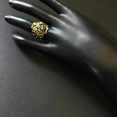 Beautiful vintage statement ring adjustable