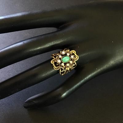 Beautiful vintage statement ring adjustable