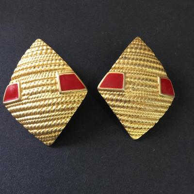 Really cool vintage statement earrings