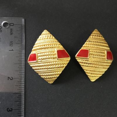 Really cool vintage statement earrings