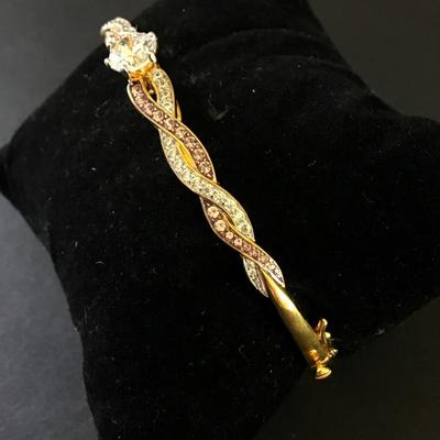 Beautiful Danbury, mint daughter journey bracelet, 18 K gold plated