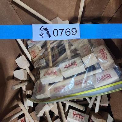 Over 60 Phillips The Seafood Adventure Ocean City Baltimore Norfolk Washington Crab Mallets Hammers