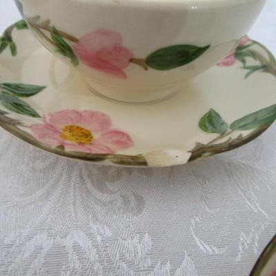 Sale Photo Thumbnail #3: 2 saucers are chipped, see pictures