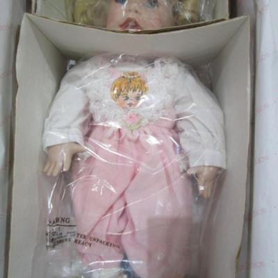 Sale Photo Thumbnail #101: Includes a stand, 14" tall, See pictures