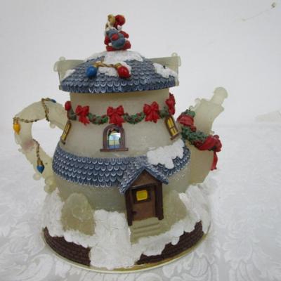 Sale Photo Thumbnail #123: Plays "White Christmas", Takes 2 AA batteries not included, 9-1/2" tall x 8" in diameter