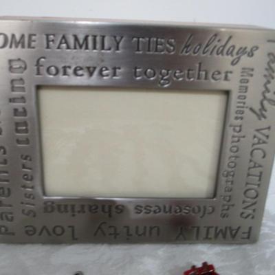 Sale Photo Thumbnail #415: Box is 6-3/4" x 5-1/4"