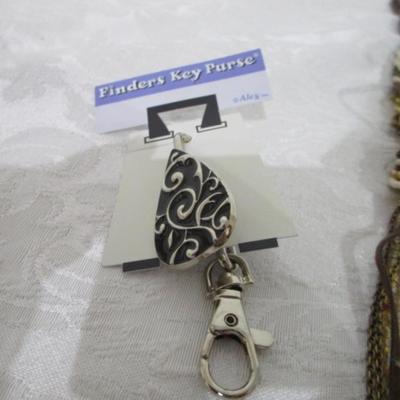 Sale Photo Thumbnail #417: Box is 6-3/4" x 5-1/4"
