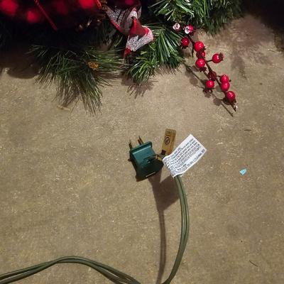 Christmas Wreaths, Garland & Lights (G-JS)