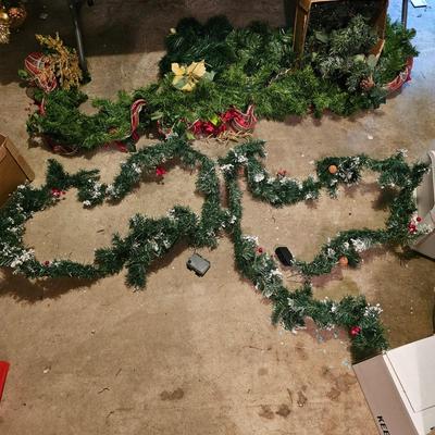 Christmas Wreaths, Garland & Lights (G-JS)