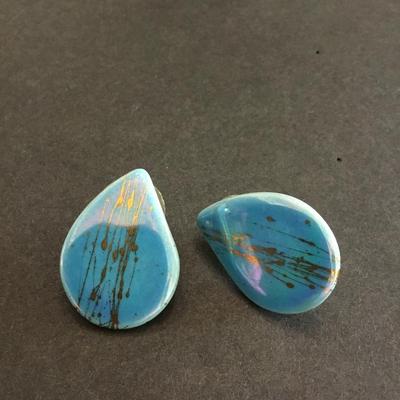 Beautiful, ceramic vintage, teardrop, studded, earrings, glazed