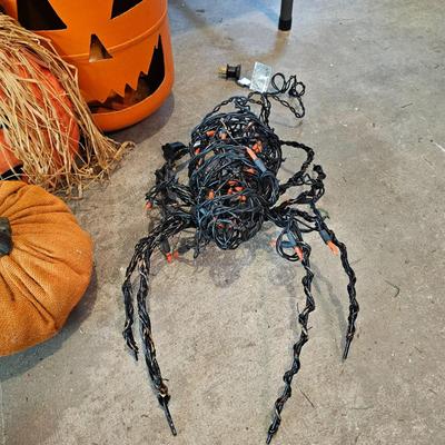 Spooky Halloween Decor (G-JS)
