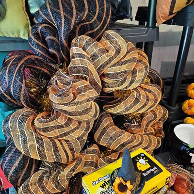 Spooky Halloween Decor (G-JS)