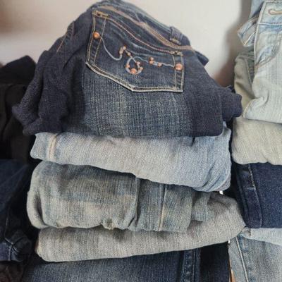 Sale Photo Thumbnail #158